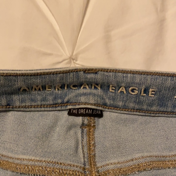 Size 2 American Eagle high rise The Dream Jean - Picture 4 of 4